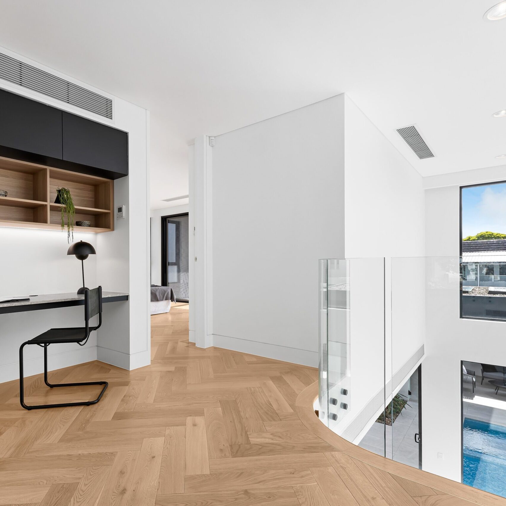 Sauvignon Herringbone De Marque Oak Parquetry Utility area[65]